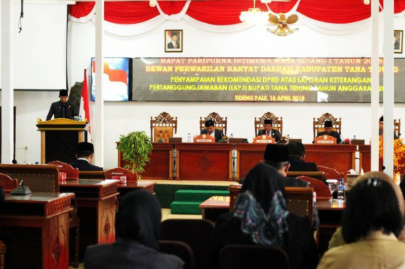 Rapat Paripurna Istimewa Masa Sidang I Tahun 2018 “DPRD KTT”